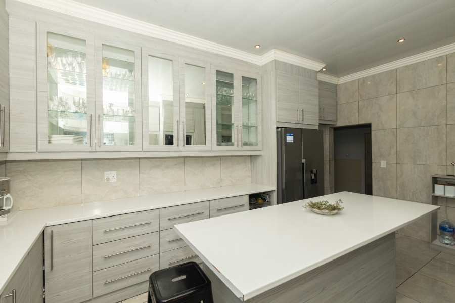 3 Bedroom Property for Sale in Ravensmead Western Cape